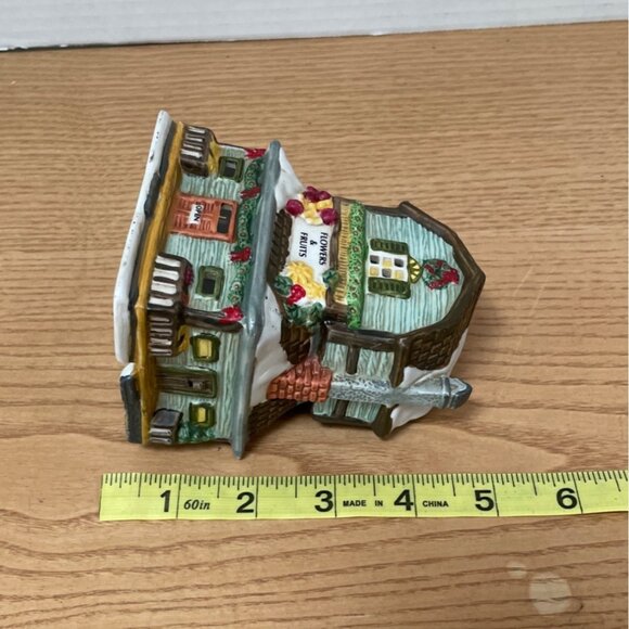Vtg Christmas Village House Flowers & Fruits Shop Lighted Ceramic Holiday Decor - Picture 8 of 8